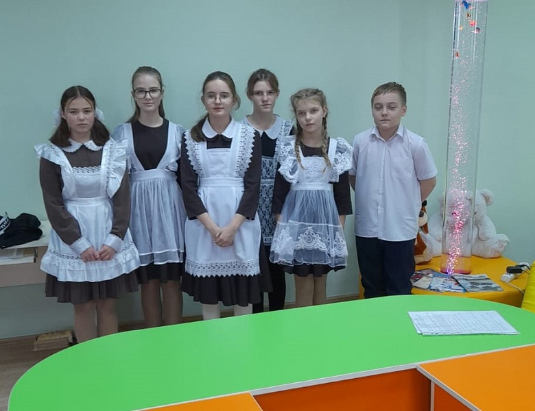 "Здесь тяга моя земная..."