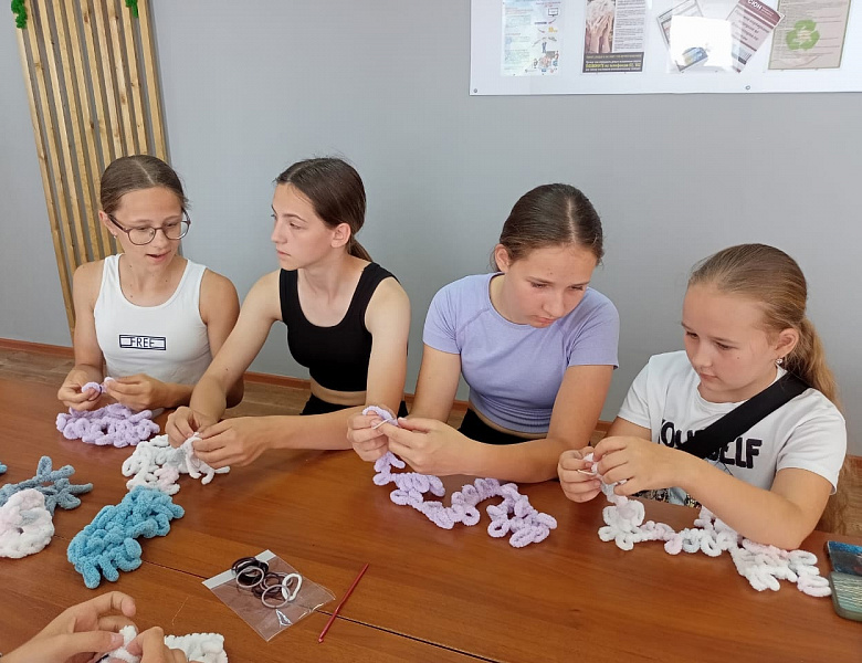  Занятие в объединении "Карусель"
