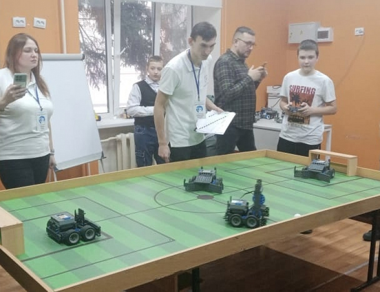Поздравляем ребят и их наставника с прекрасными результатами!
