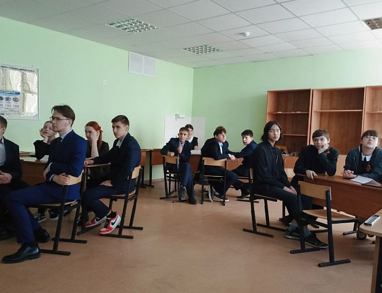 Продолжается серия зональных квестов "Сквозь годы с нами говорит война", посвященных 80-летию Победы в Великой Отечественной войне.